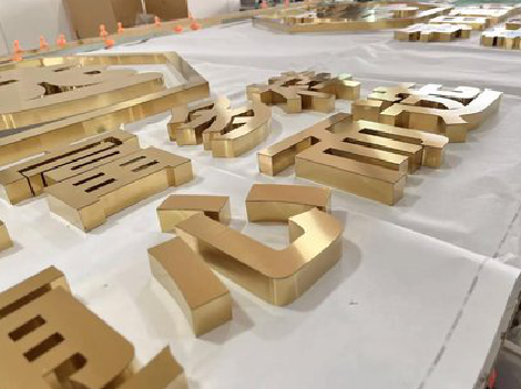  南陵拉丝不锈钢字的特点。